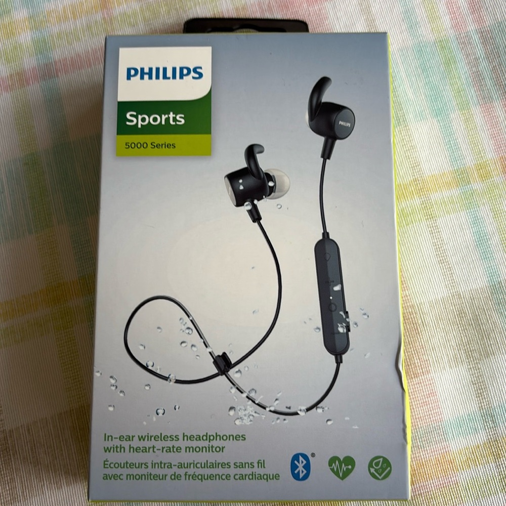 PHILIPS ActionFit SN503 Wireless Bluetooth Earphones with Heart Rate Monitoring